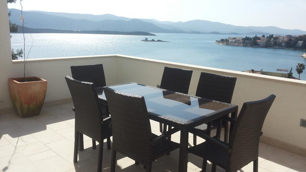 Holiday Home Anna Klek Ruang foto