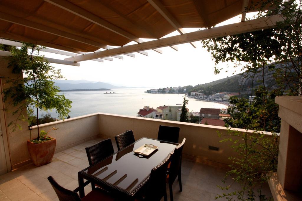 Holiday Home Anna Klek Bagian luar foto